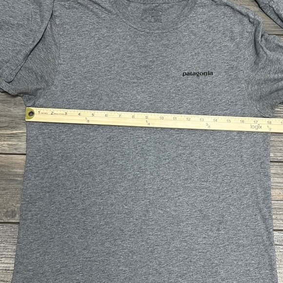 Patagonia Shirt Men's Small Gray Mountain Range Organic Cotton USA Made 2015 - Picture 11 of 16